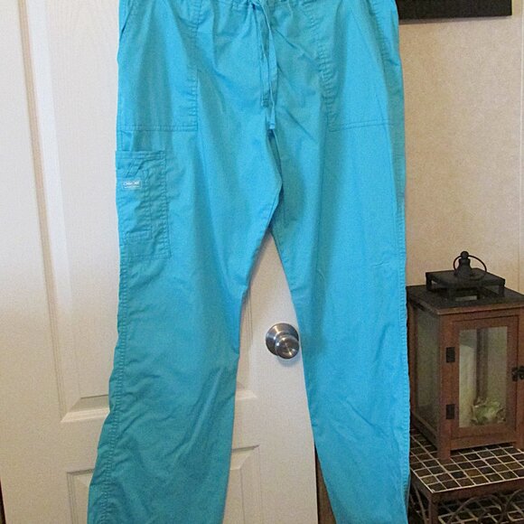 Cherokee Matching Scrub Set - Picture 7 of 11